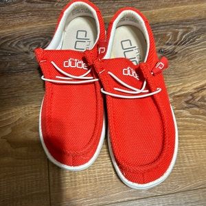 Men Hey Dude Wally Slub Red Canvas Size 9